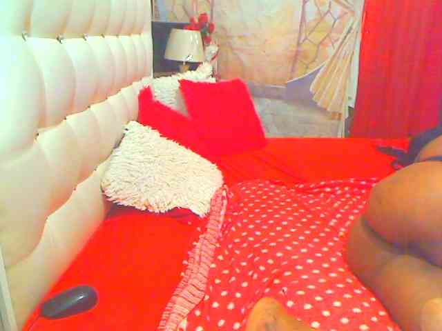 HOTLILLIE webcam