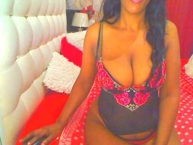 HOTLILLIE webcam