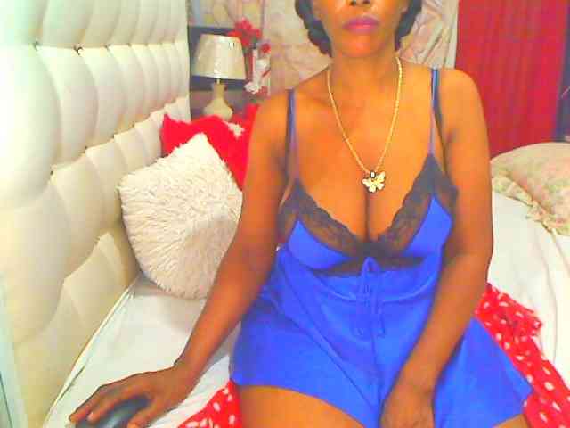 HOTLILLIE webcam