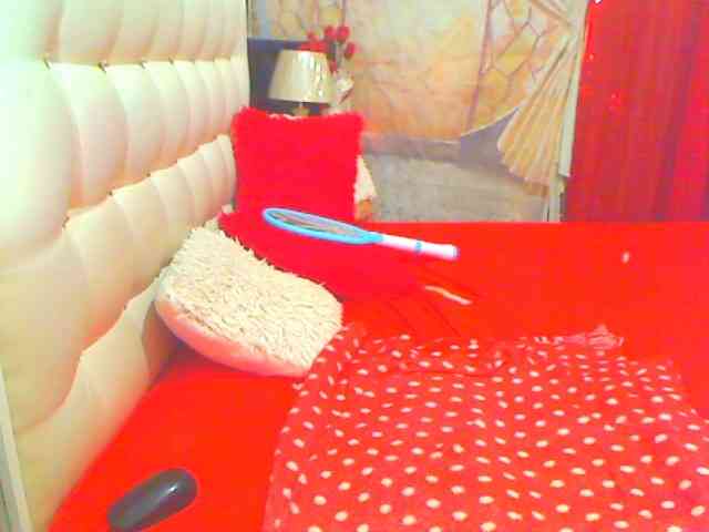 HOTLILLIE webcam