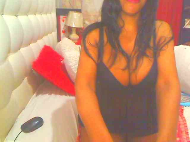 HOTLILLIE webcam