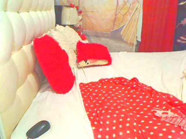 HOTLILLIE webcam