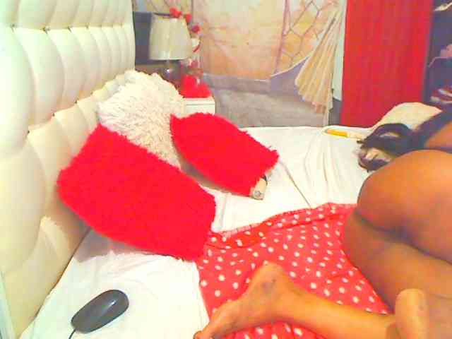 HOTLILLIE webcam
