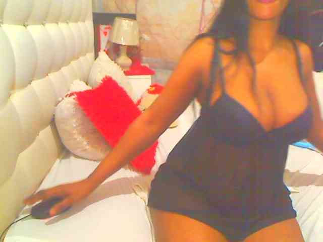 HOTLILLIE webcam