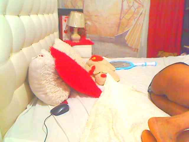 HOTLILLIE webcam