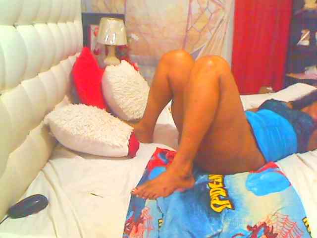 HOTLILLIE webcam