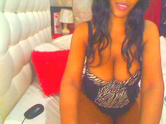 HOTLILLIE webcam