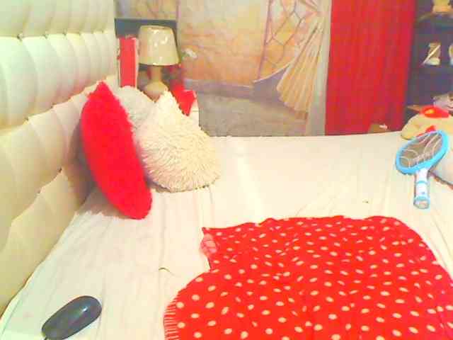 HOTLILLIE webcam