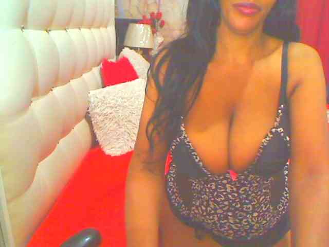 HOTLILLIE webcam