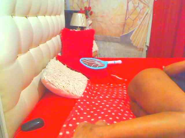 HOTLILLIE webcam
