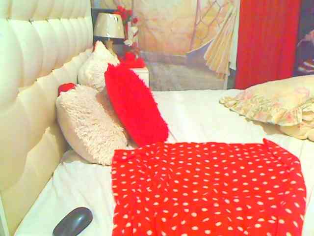 HOTLILLIE webcam