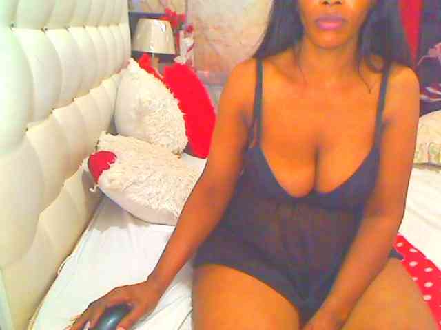 HOTLILLIE webcam