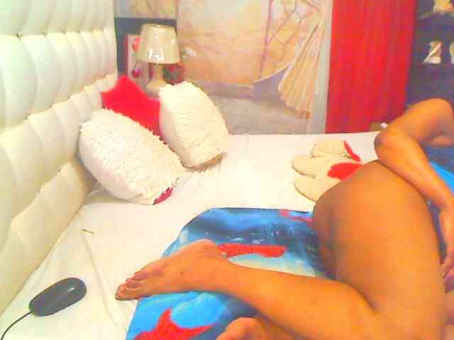 HOTLILLIE webcam