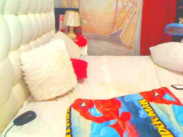 HOTLILLIE webcam