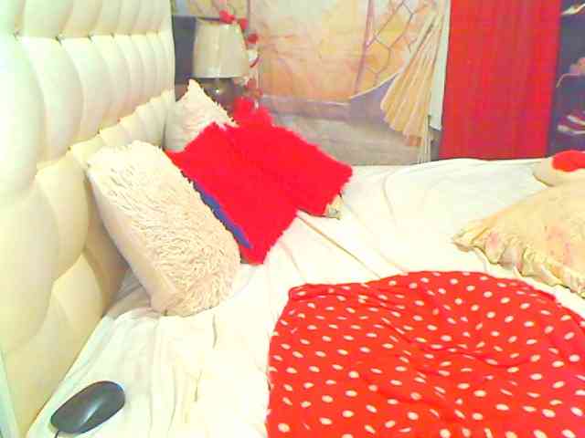 HOTLILLIE webcam