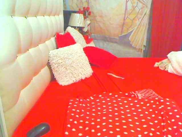 HOTLILLIE webcam
