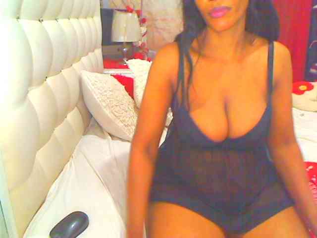 HOTLILLIE webcam
