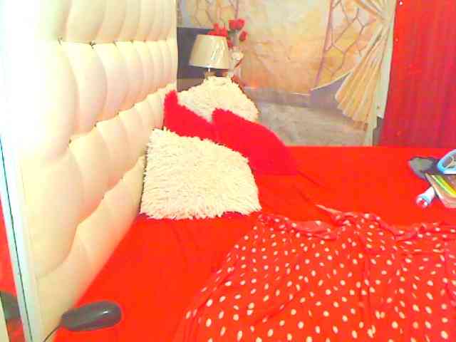 HOTLILLIE webcam
