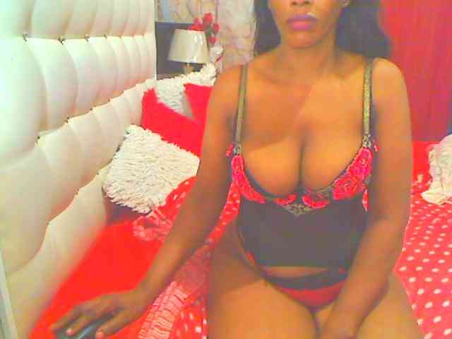 HOTLILLIE webcam