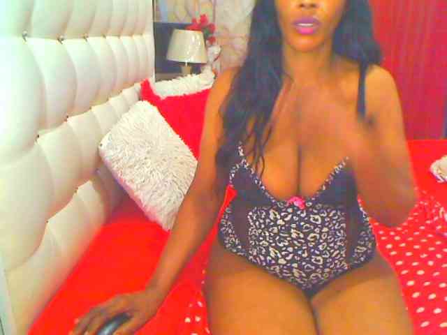 HOTLILLIE webcam