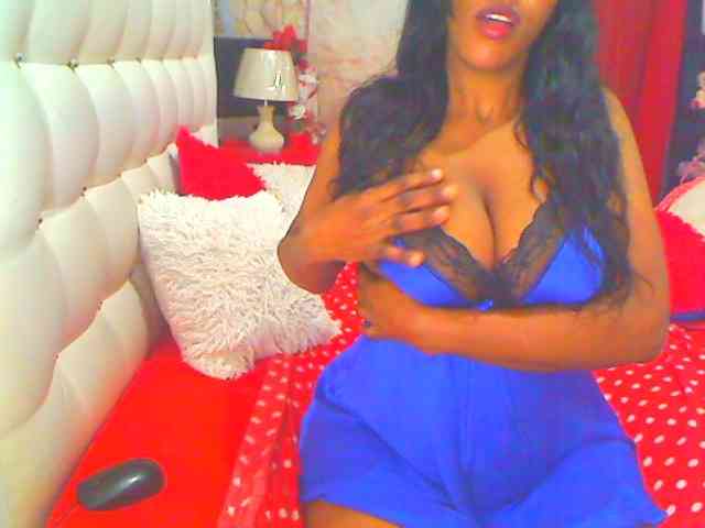 HOTLILLIE webcam