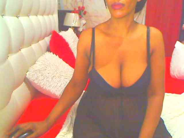 HOTLILLIE webcam