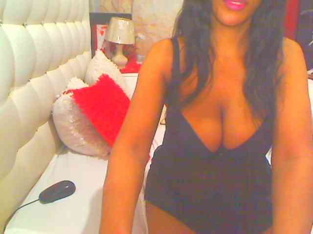 HOTLILLIE webcam