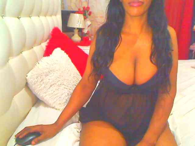HOTLILLIE webcam