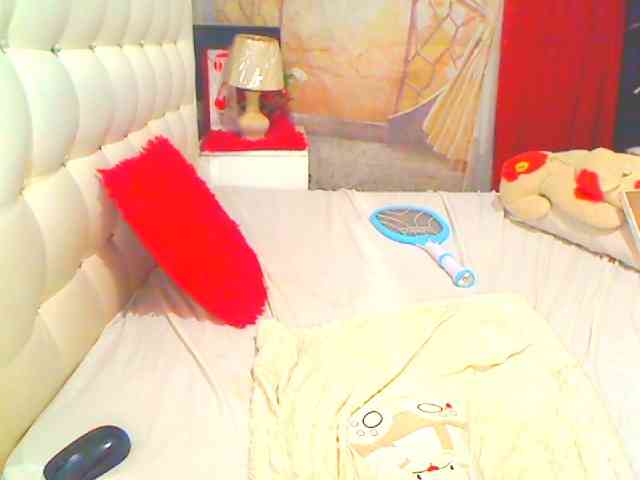 HOTLILLIE webcam