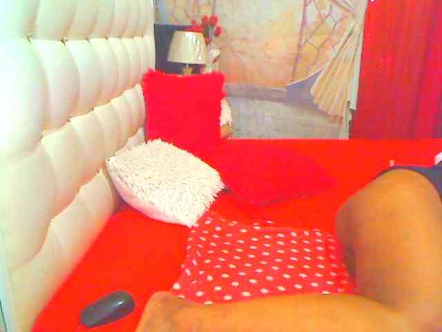 HOTLILLIE webcam