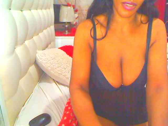 HOTLILLIE webcam