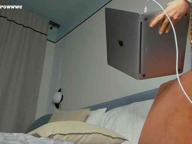 aimeerowwwe webcam