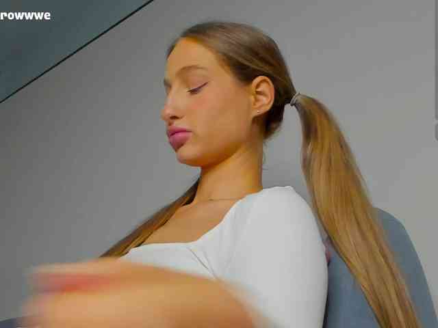 aimeerowwwe webcam