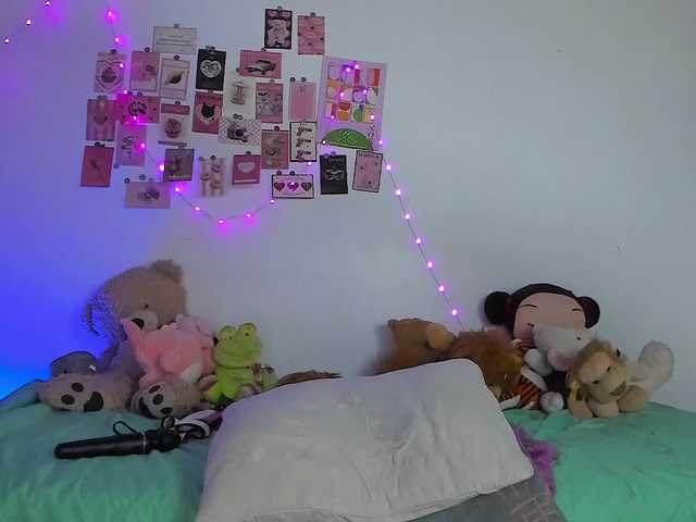 Pucca0's BongaCams show and profile