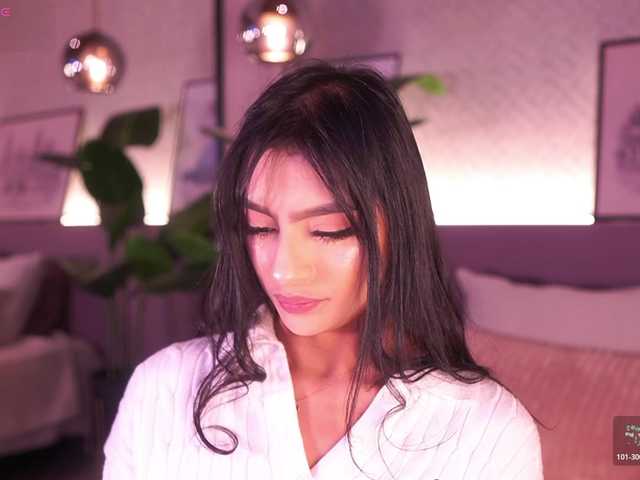 IzzyWild's BongaCams show and profile