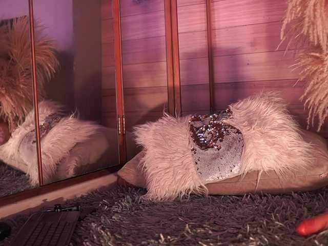 IzzyWild's BongaCams show and profile