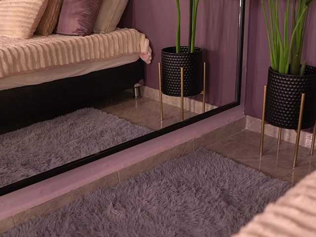 IzzyWild's BongaCams show and profile