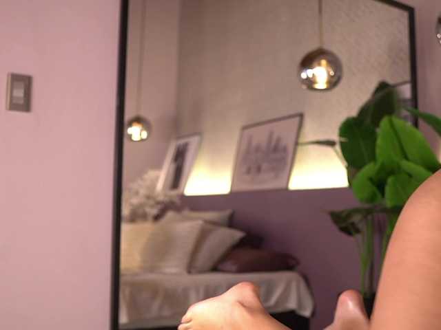 IzzyWild's BongaCams show and profile