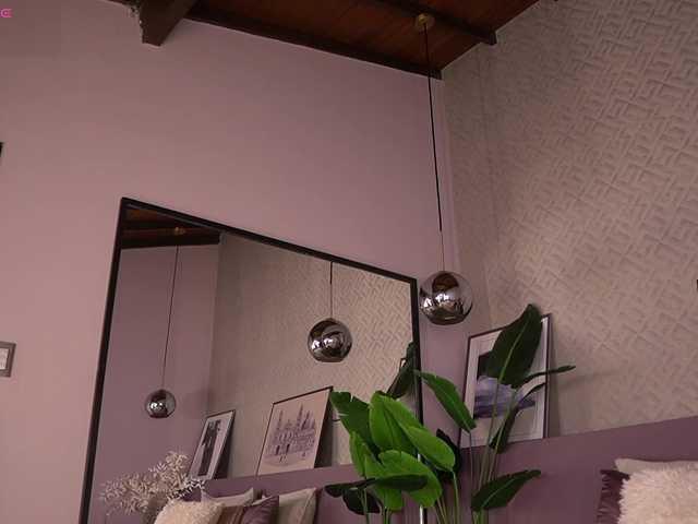 IzzyWild's BongaCams show and profile