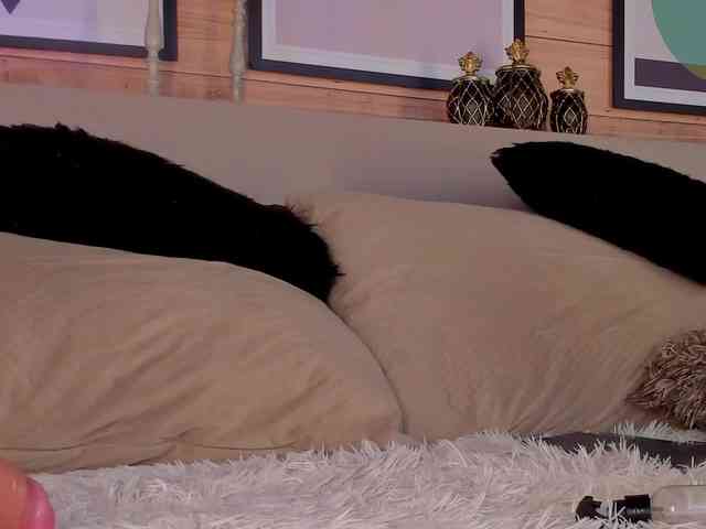 IzzyWild webcam