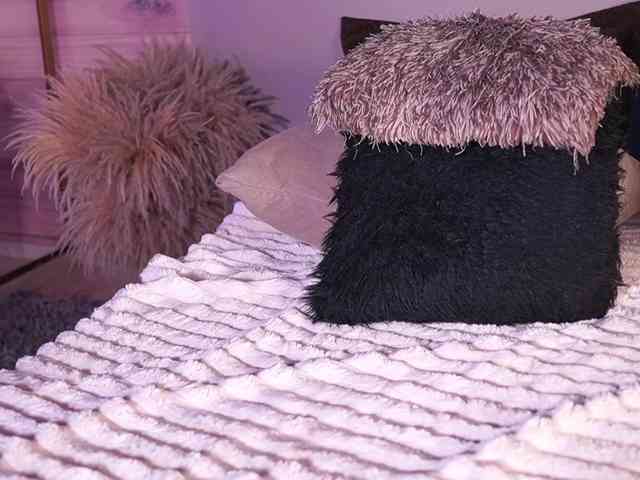 IzzyWild webcam