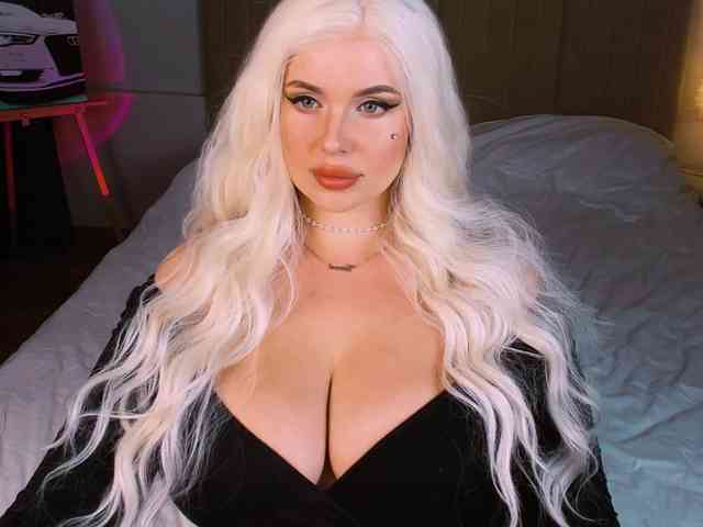 GoddessGlow webcam