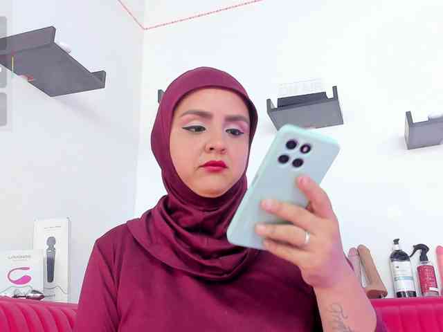 free chat KeiraBrooke
