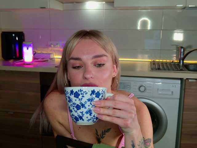 Tatachka1's BongaCams show and profile