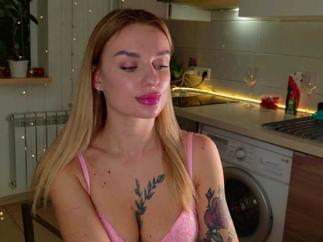 Tatachka1's BongaCams show and profile