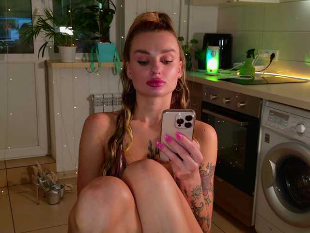 Tatachka1's BongaCams show and profile