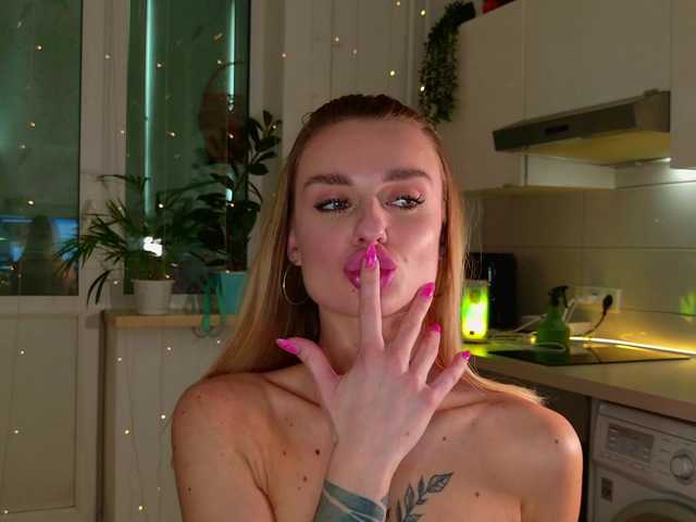 Tatachka1's BongaCams show and profile