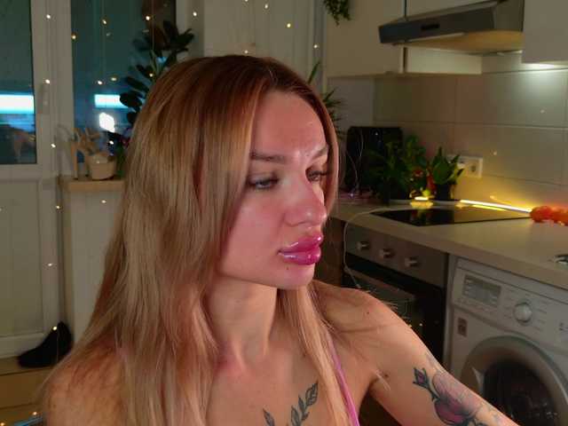 Tatachka1's BongaCams show and profile