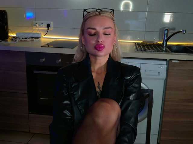 Tatachka1's BongaCams show and profile