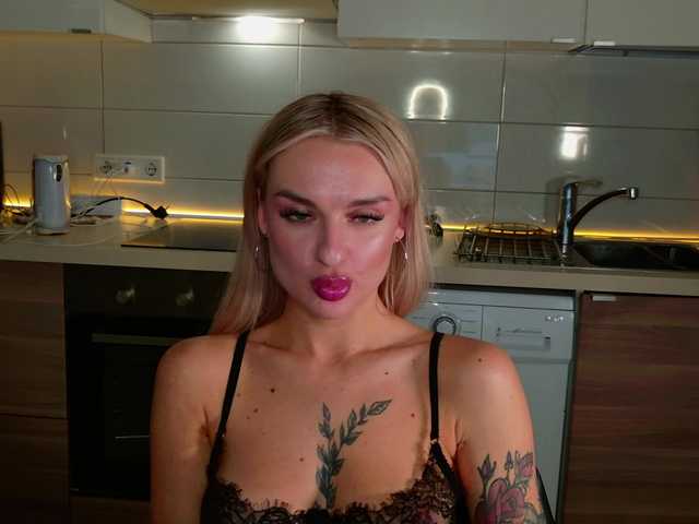 Tatachka1's BongaCams show and profile